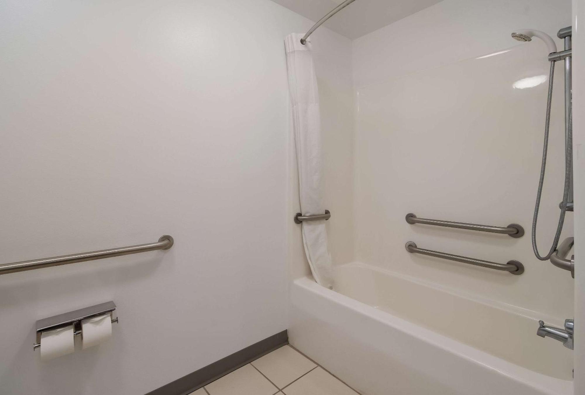 Quality Inn Goldsboro Zewnętrze zdjęcie